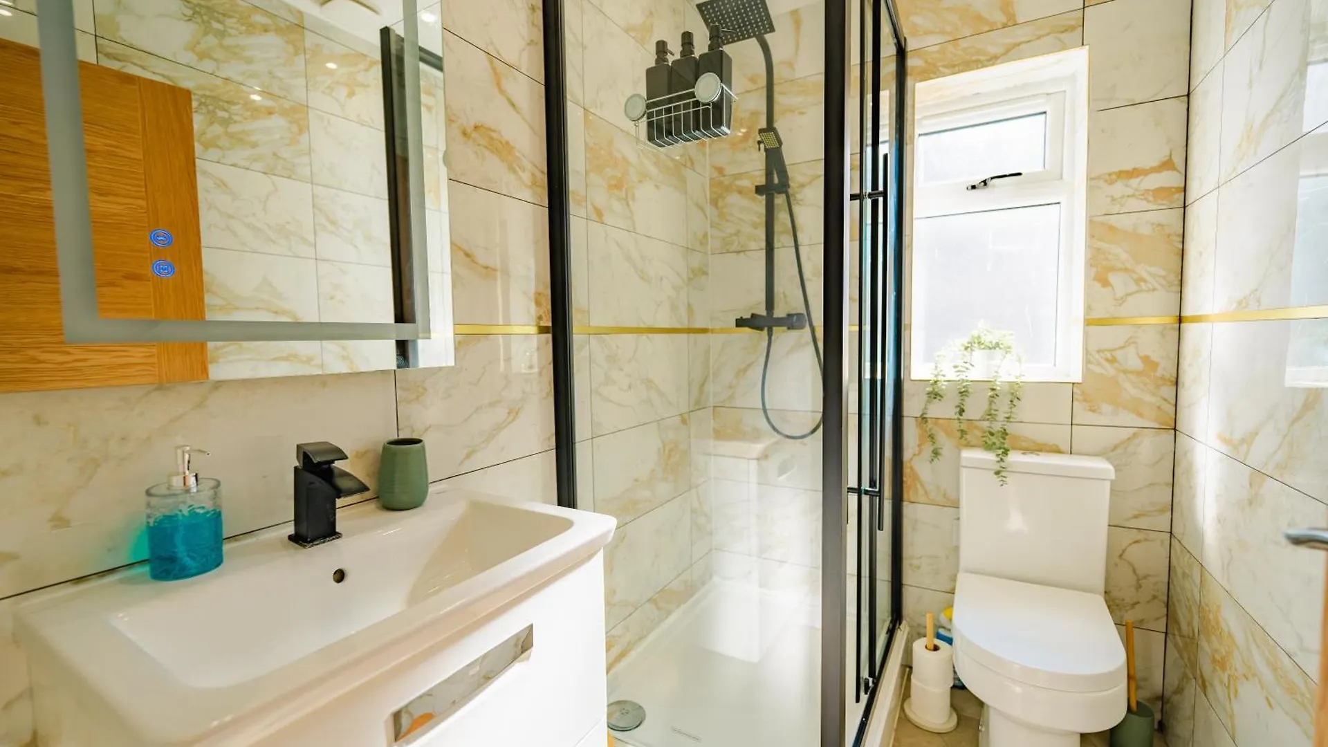 Luxury Apartments In Cardiff City Centre Storbritannien